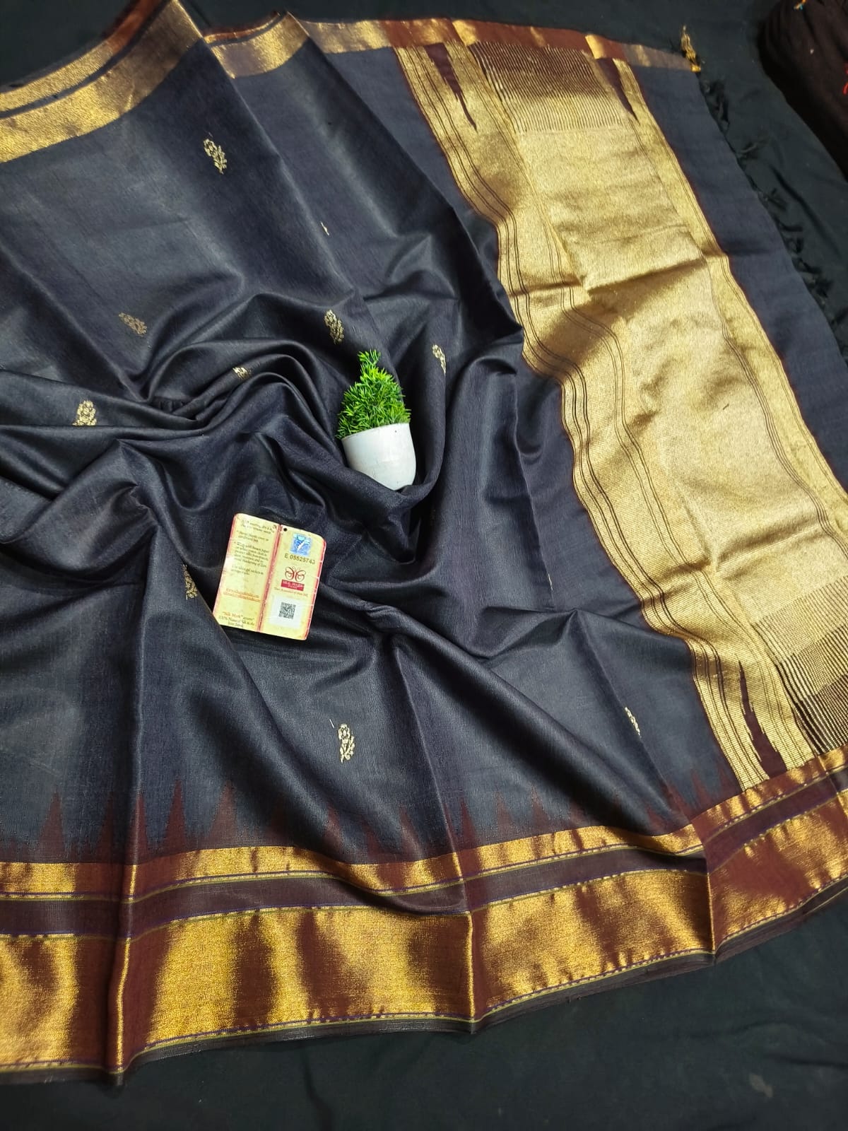 Handloom Raw Silk Saree - Black